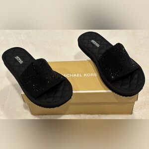 NIB Michael Kors black Janis slide Size 9M